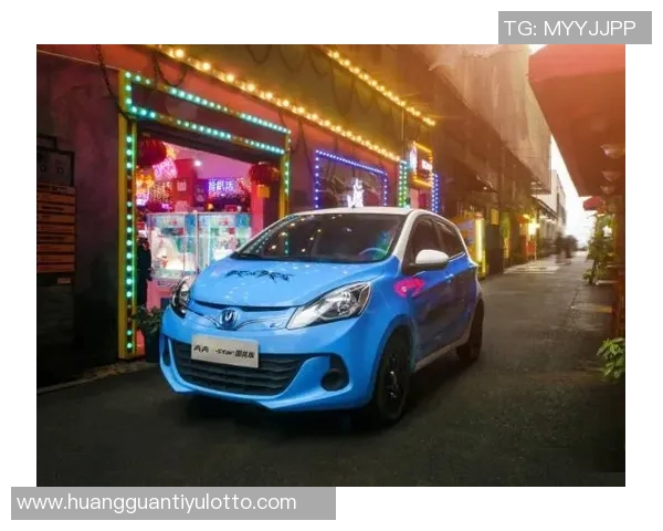 乔治娜分享迷你罗在U16国家队夺冠庆祝瞬间感慨妈妈为你感到无比骄傲